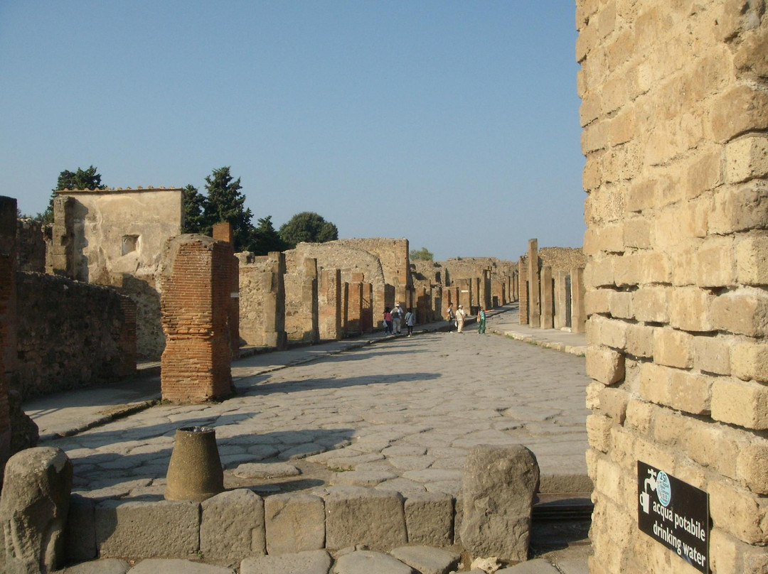 Via dell’Abbondanza景点图片