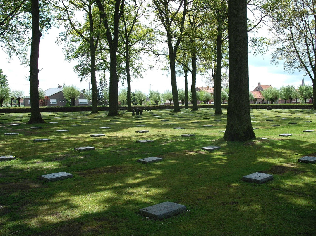 Entente Cordiale Tours-切斯特必去景点