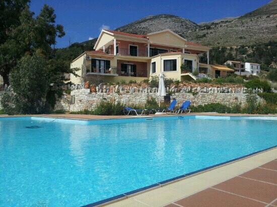 Fotini Apartments