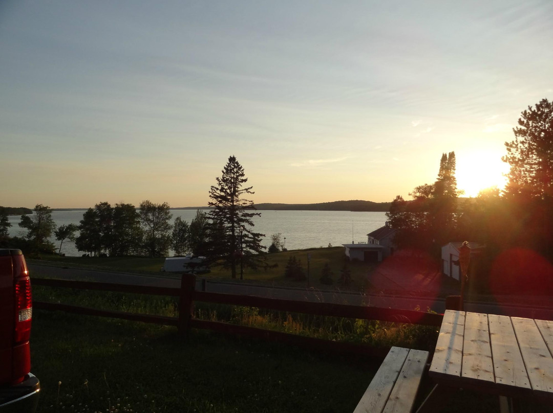 Lakeview Motel主图