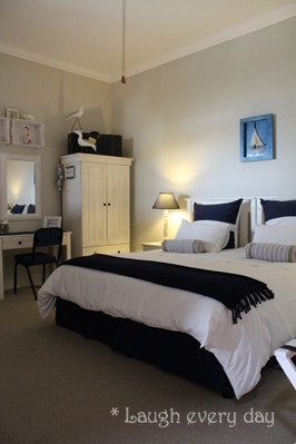 Feathers Inn Guest House主图