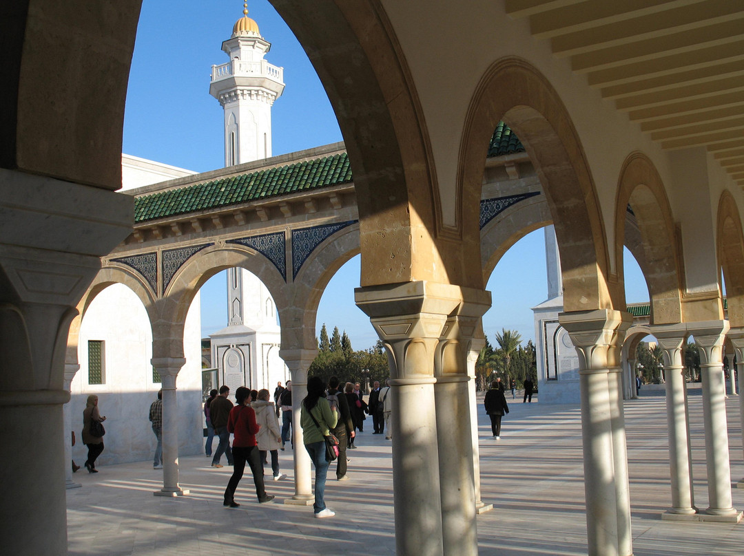 布尔吉巴陵墓-摩纳斯特必去景点