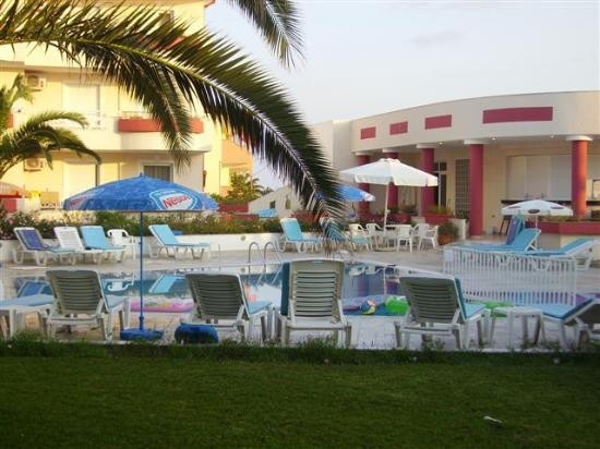 Athanasios Studios & Apartments主图