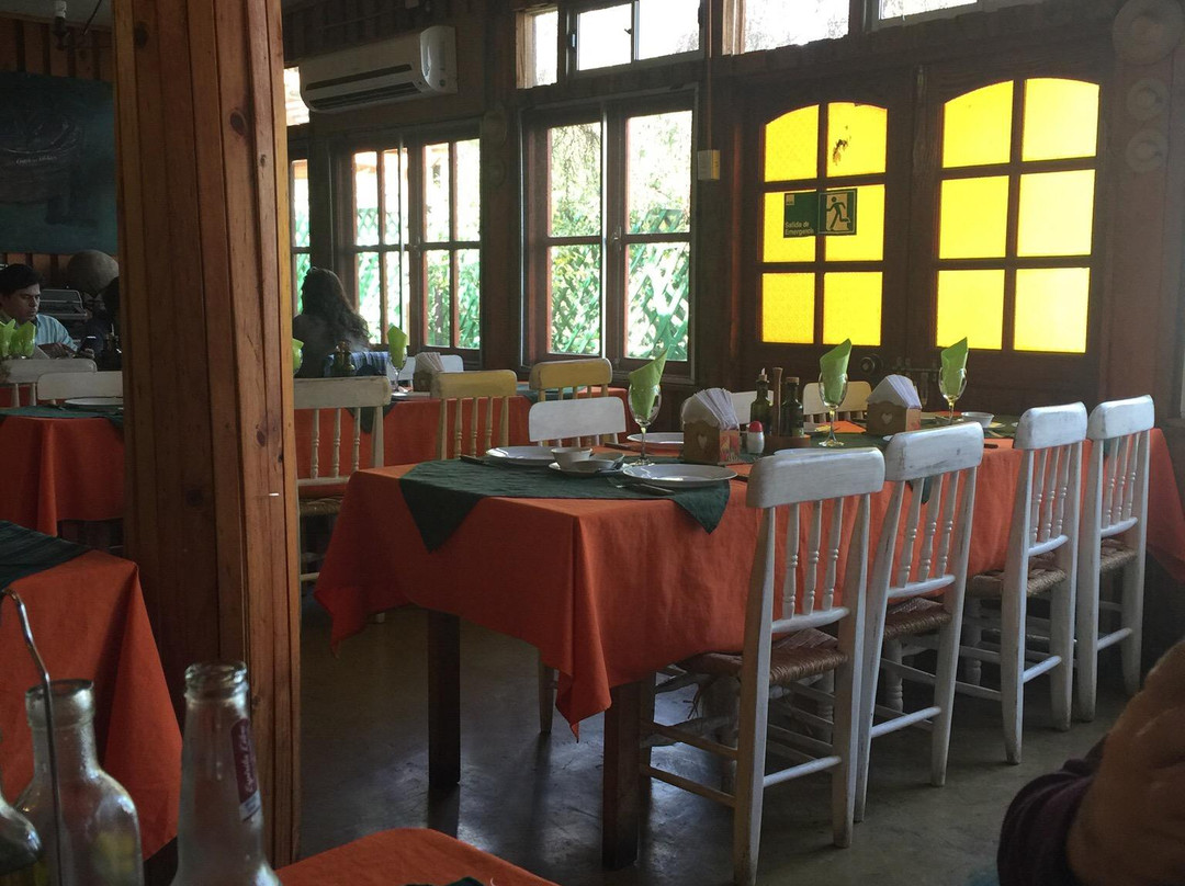 Machali餐馆和美食-La Casa del Cerro