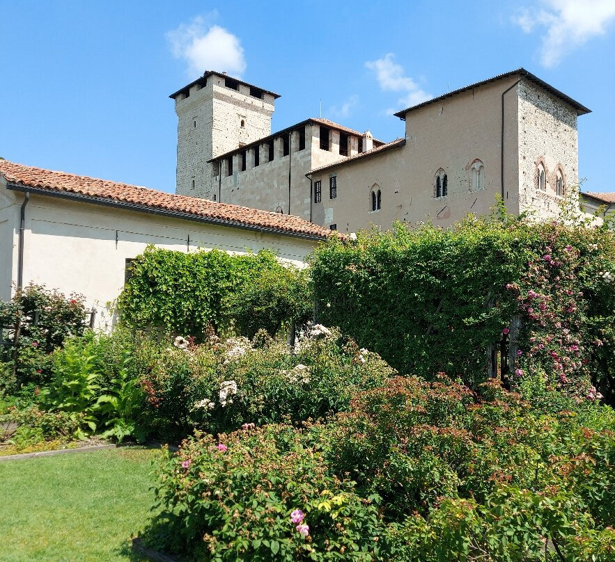 I giardini della Rocca-Angera必去景点