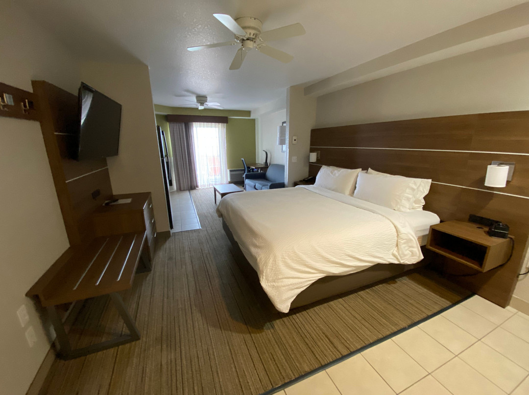 Holiday Inn Express & Suites Petoskey By IHG主图