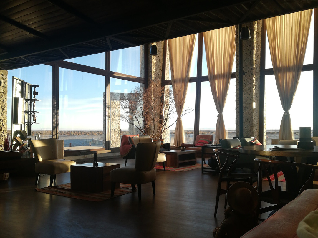 萨尔宫殿酒店主图