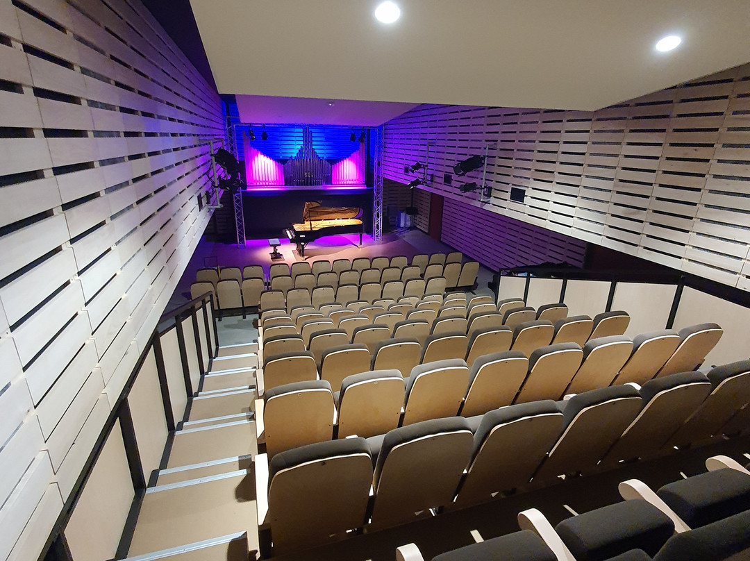 Auditorium de Prayssas - La Halle au Chasselas-Prayssas必去景点