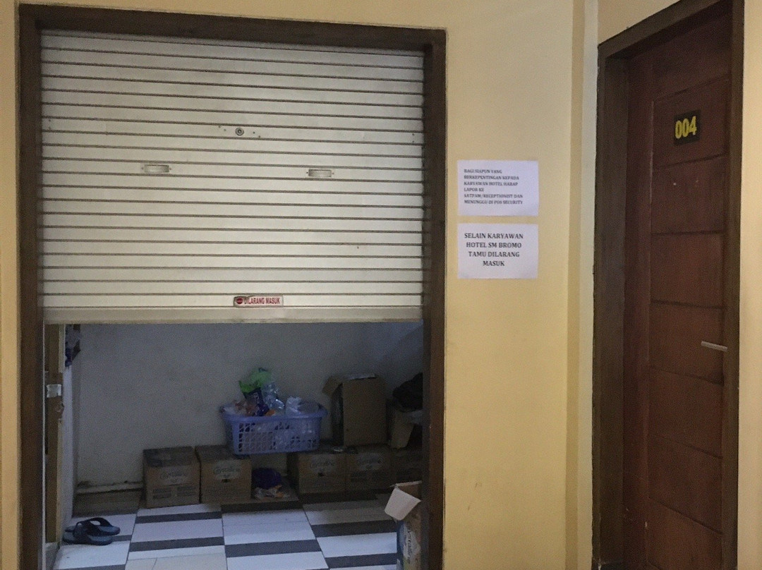 桑布罗莫酒店主图