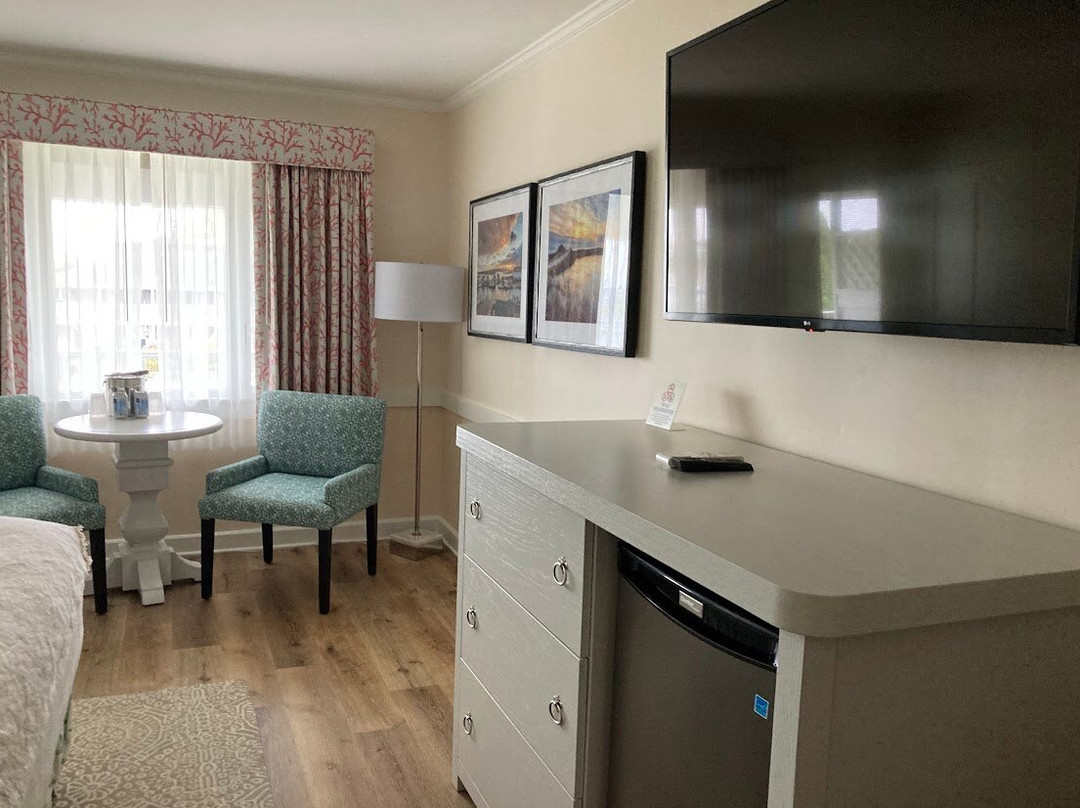 The Harborside Inn主图