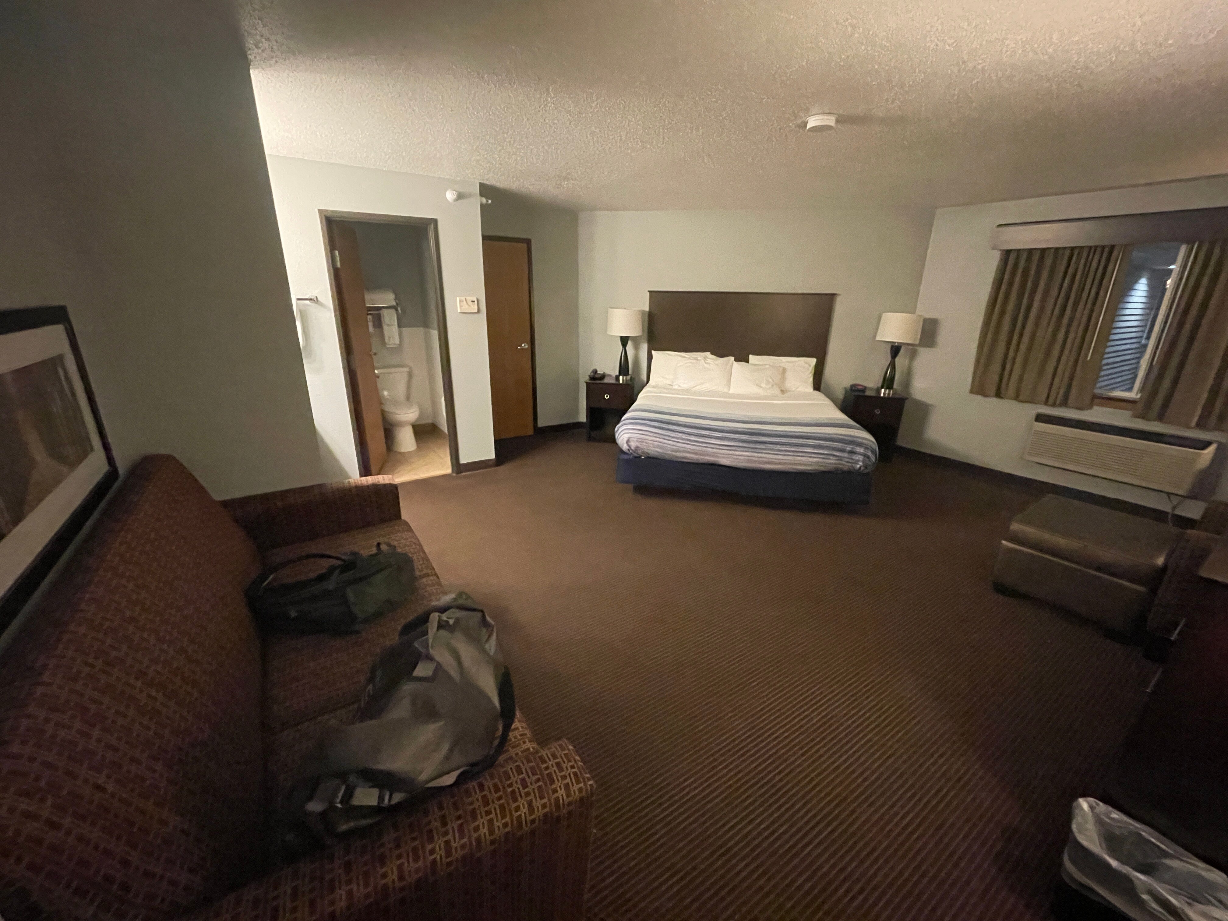 AmericInn by Wyndham Menomonie-客卧
