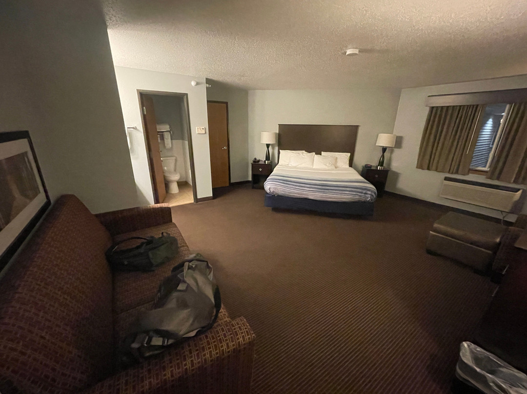 AmericInn by Wyndham Menomonie主图