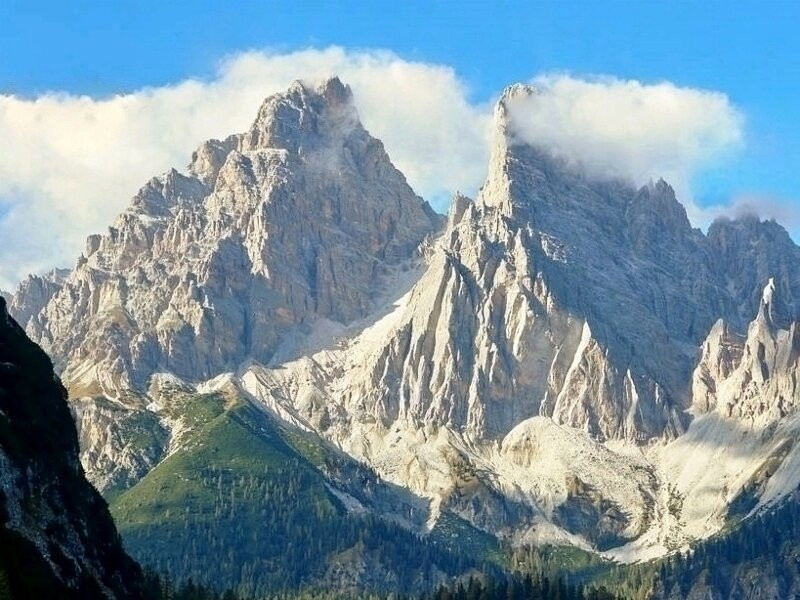 Monte Cristallo-科尔蒂纳丹佩佐必去景点