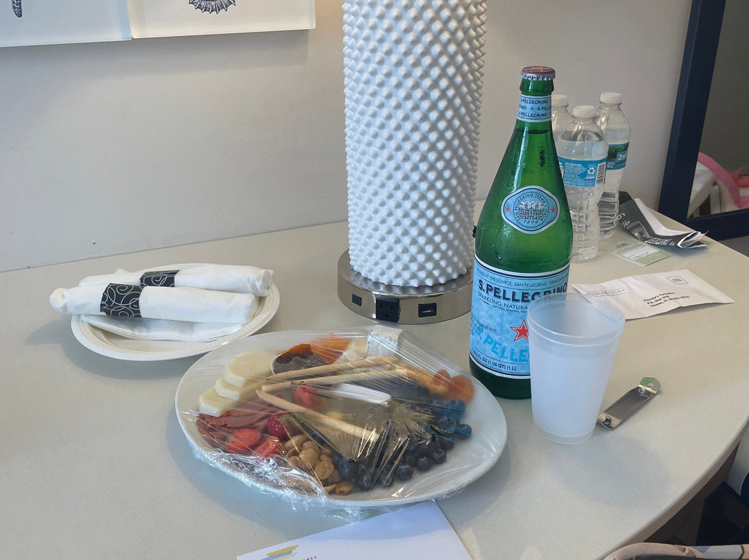 Hutchinson Shores Resort & Spa主图