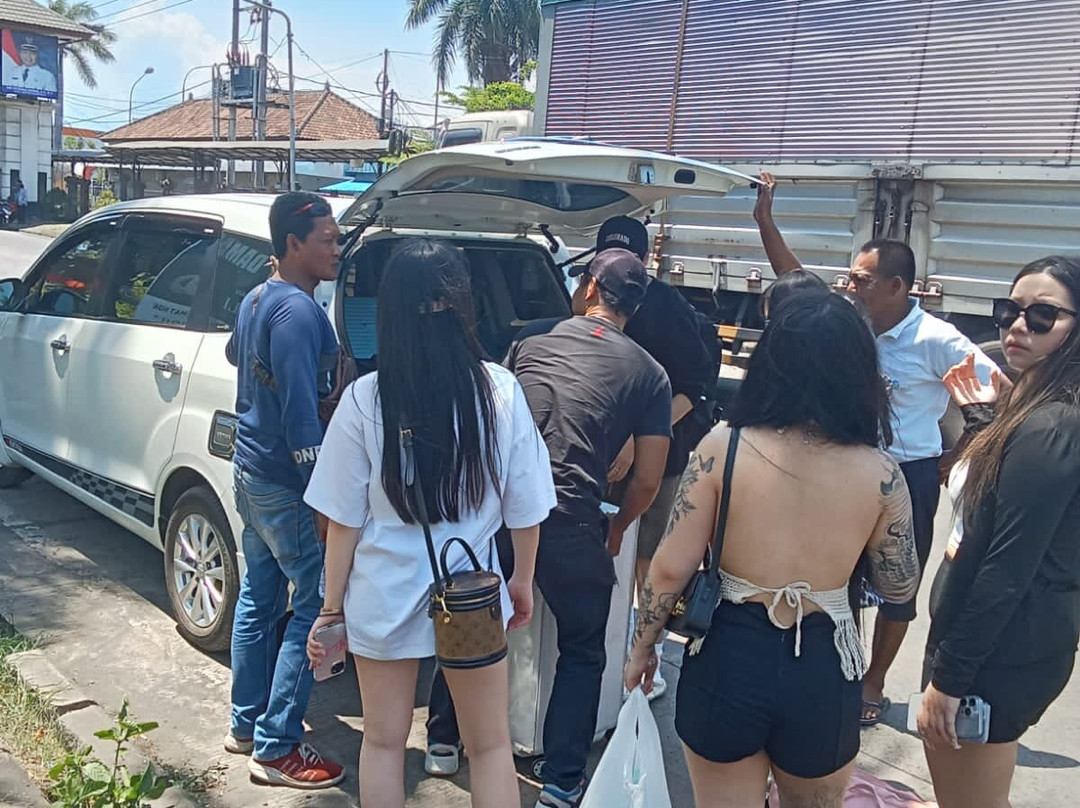 Nandrabali Trans - Transport dipelabuhan gilimanuk Bali