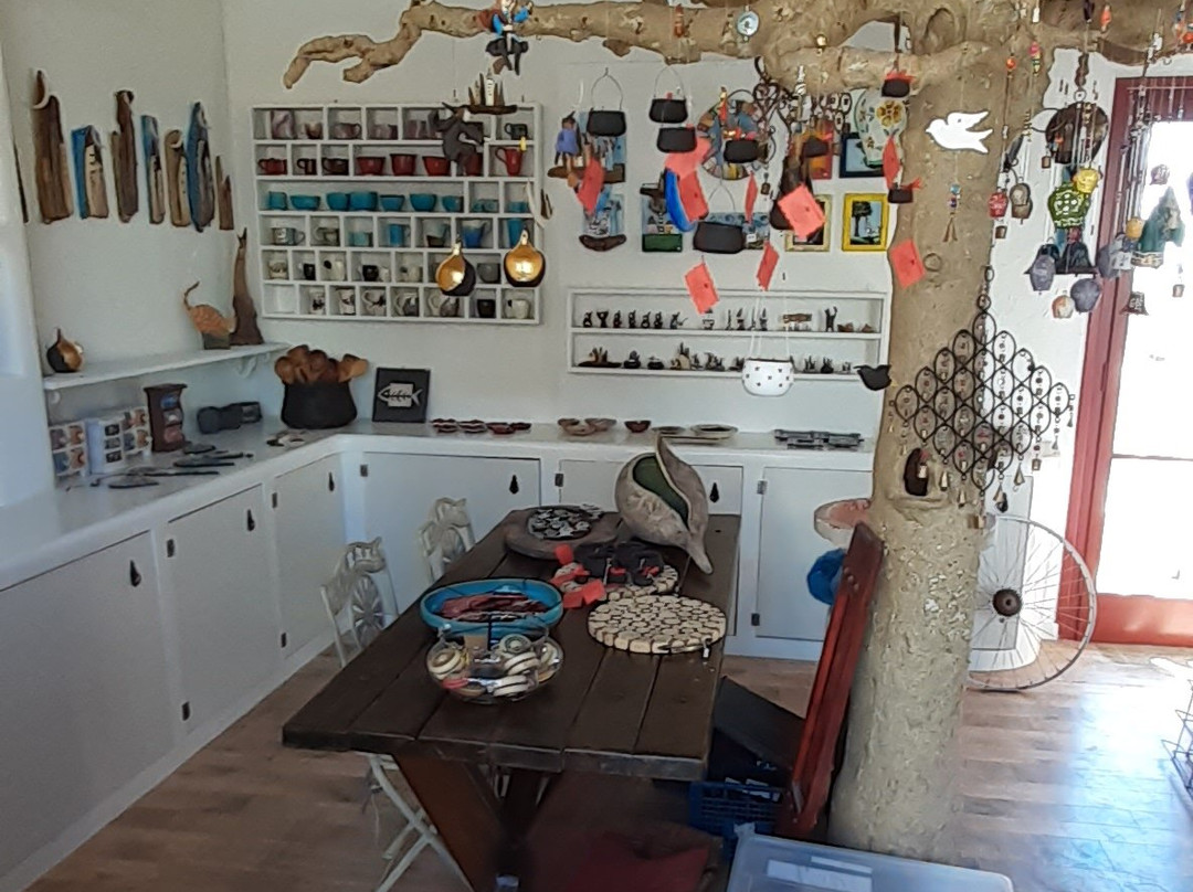 Witch House-Pelekas必去景点