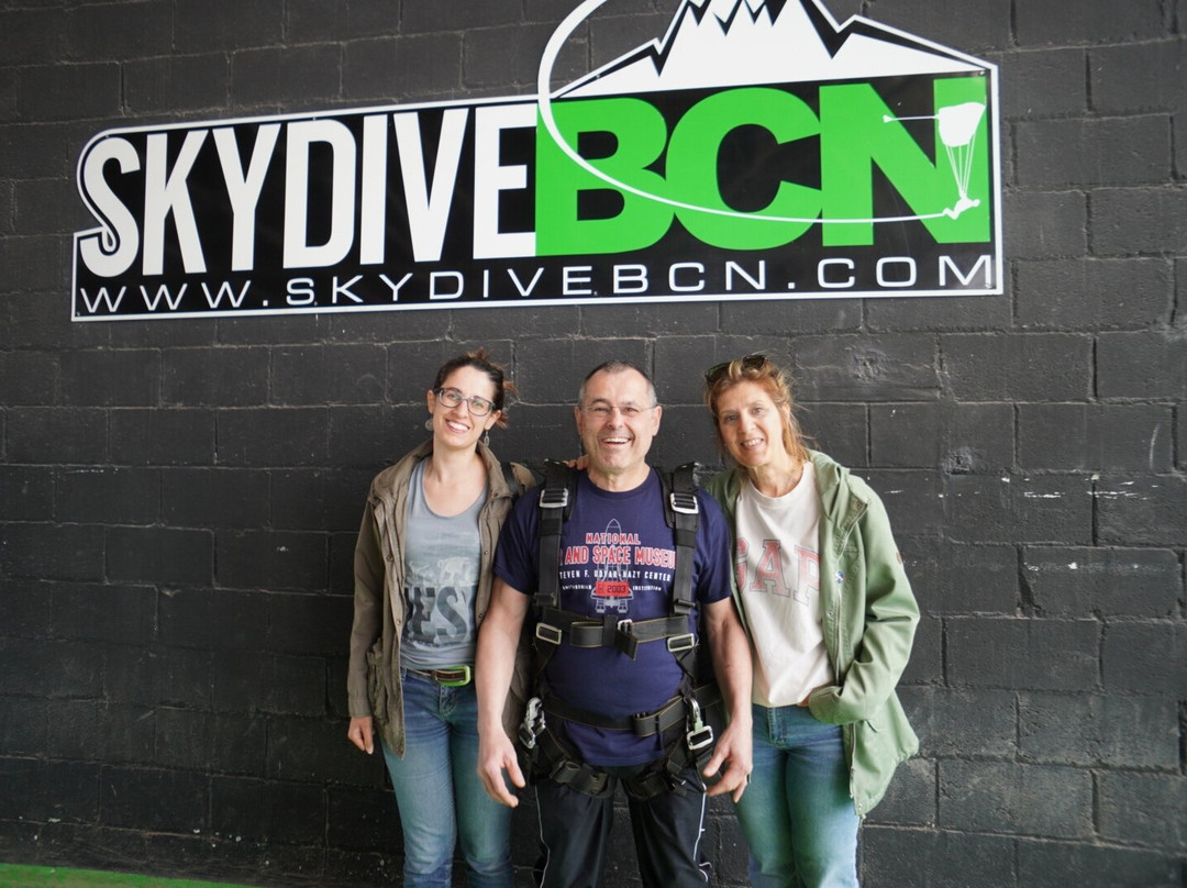 Saltamos – SkydiveBCN景点图片