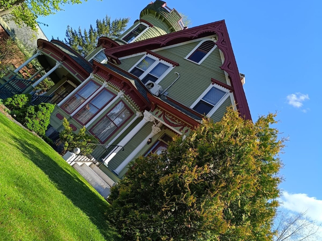 Maplecroft Bed And Breakfast主图