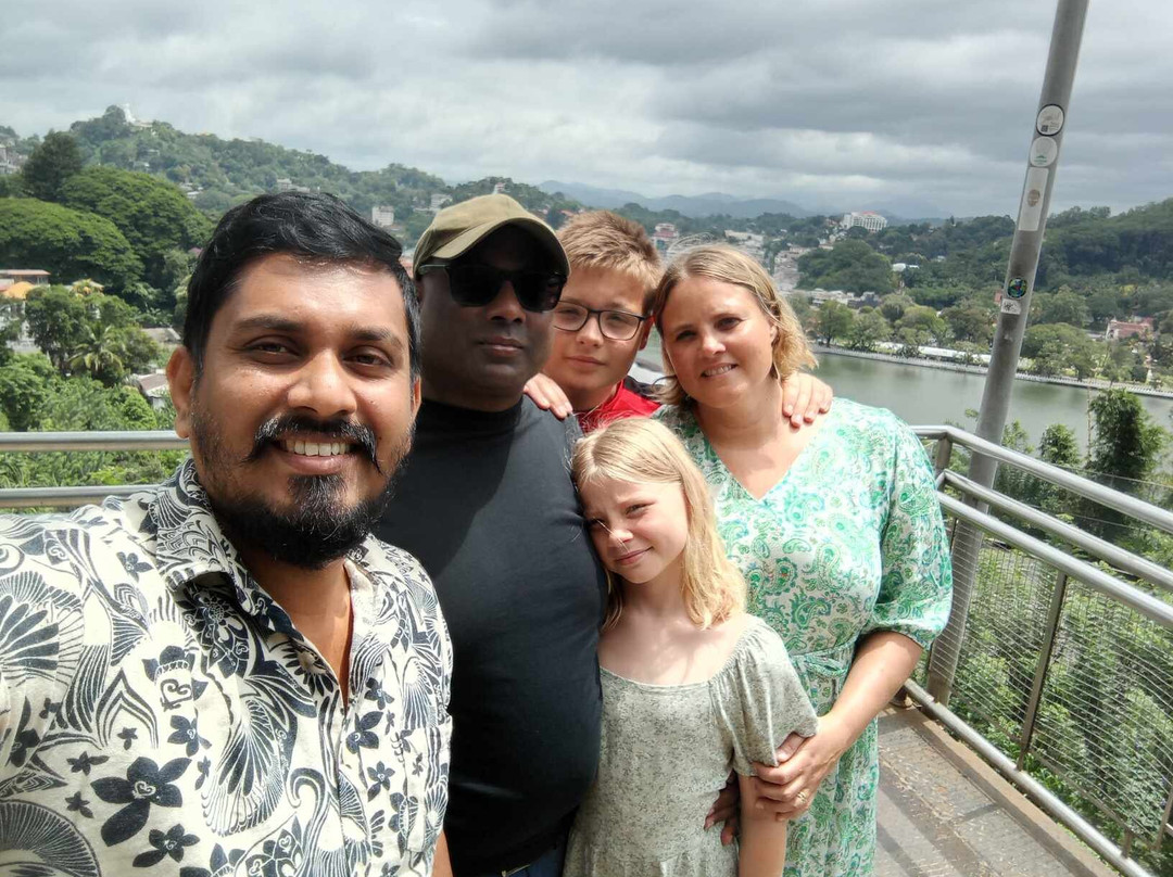 Dee Lanka Tours景点图片