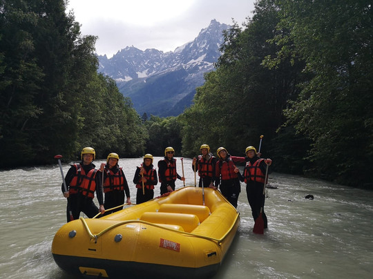 Yellowrafting-霞慕尼必去景点