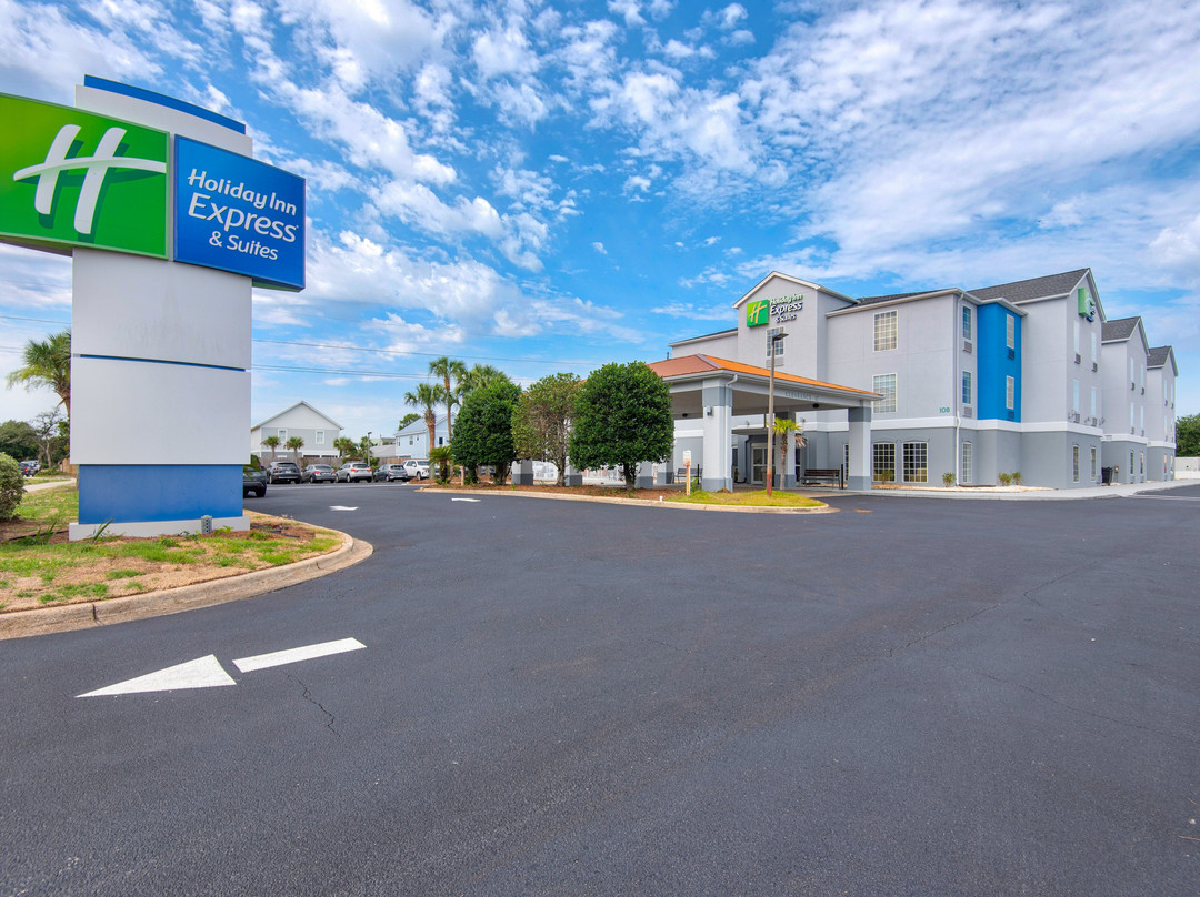 Holiday Inn Express & Suites Destin E - Commons Mall Area by IHG
