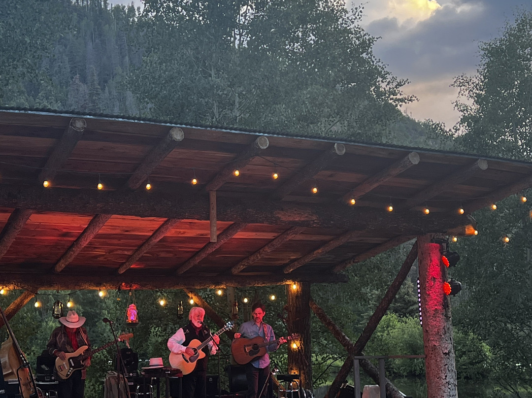 Rockin’ 3M Amphitheater-红河必去景点