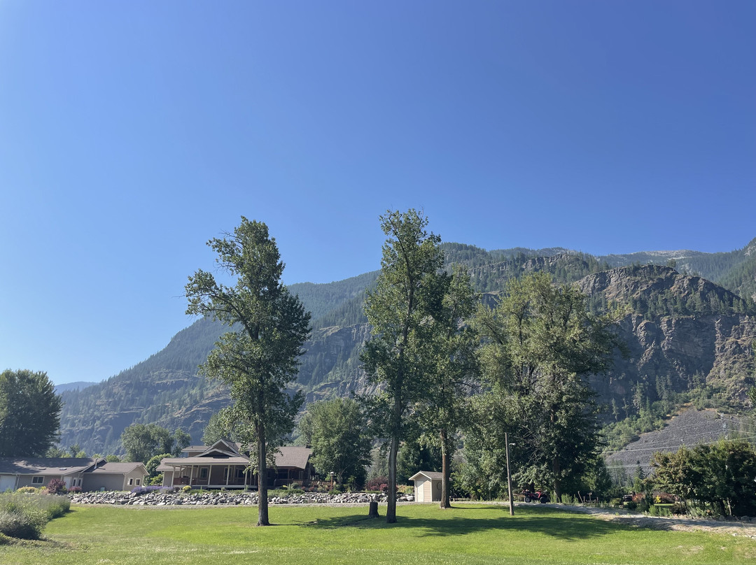 Rocky Point Ranch主图