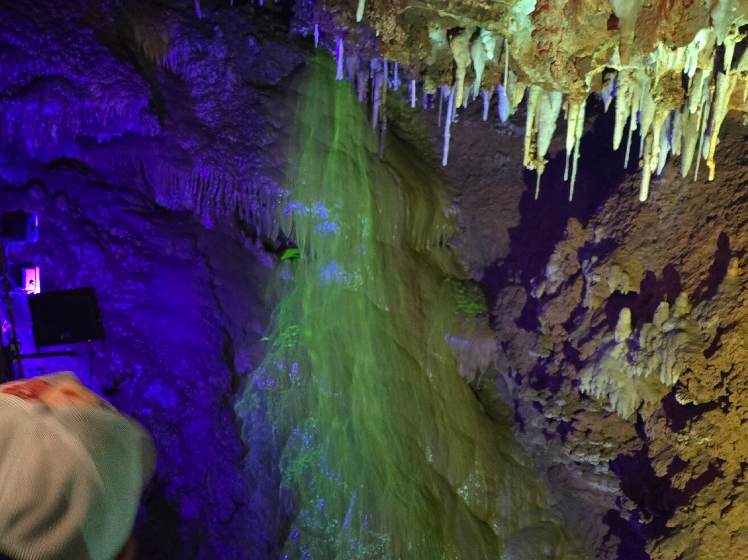 Grotte de Saint-Cézaire景点图片