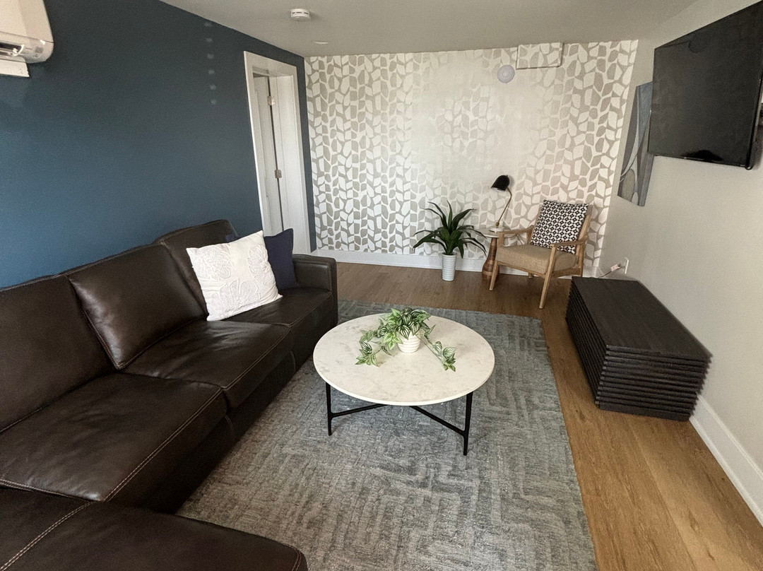 Surrey Beach House主图