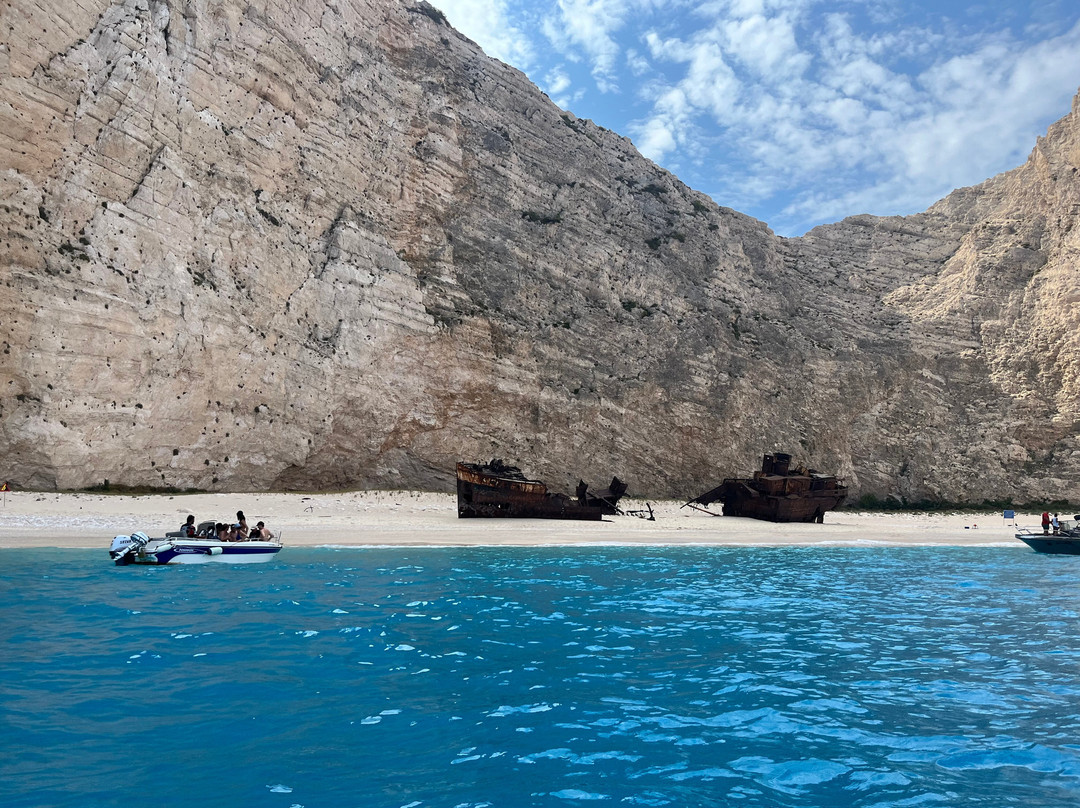 Serene Private Cruises景点图片
