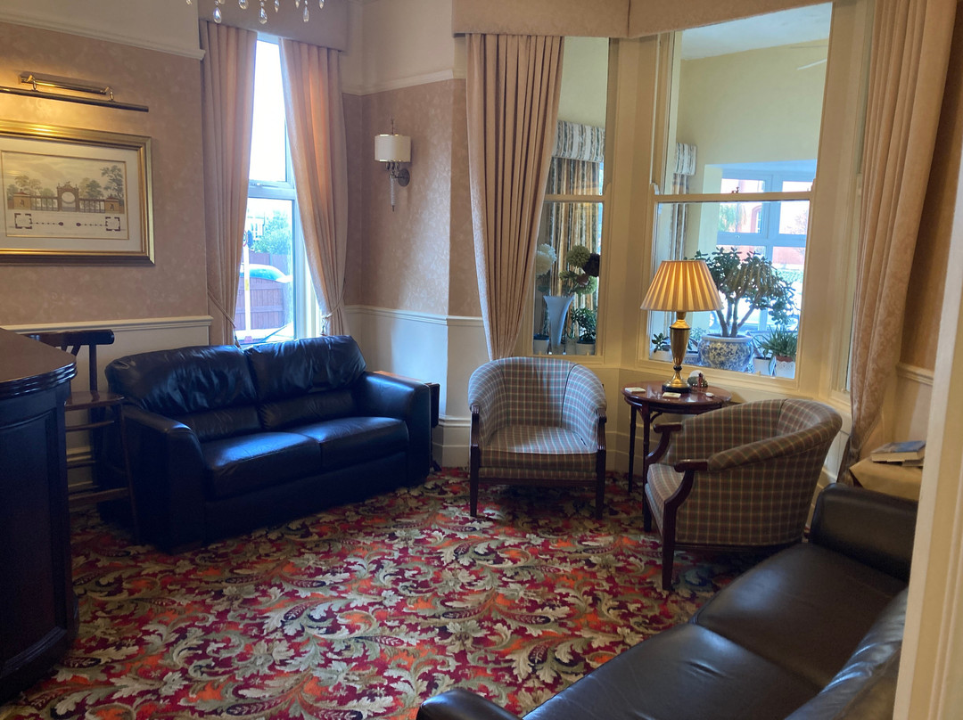 Waterford Hotel主图