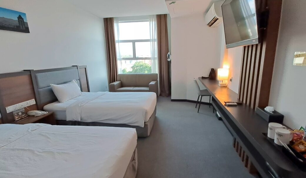 艾门纳特酒店主图