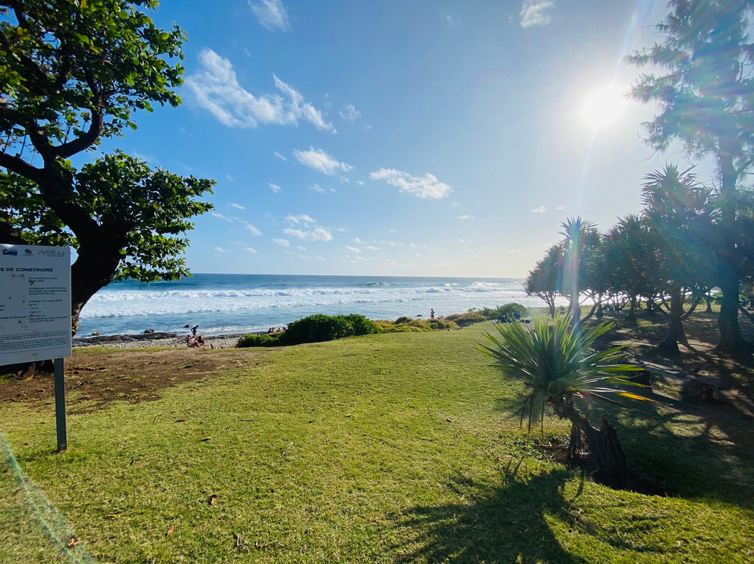 Plage de Grande Anse景点图片