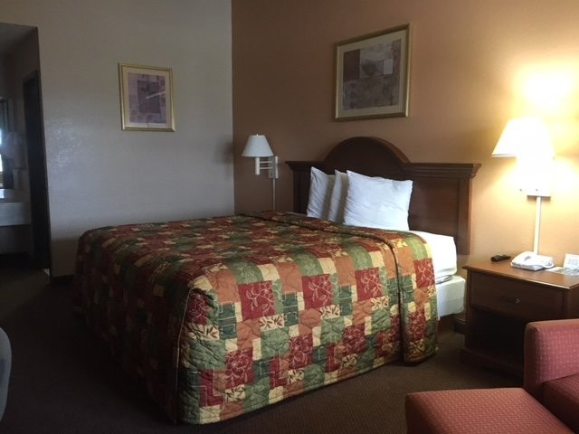 Owensville Motor Inn主图