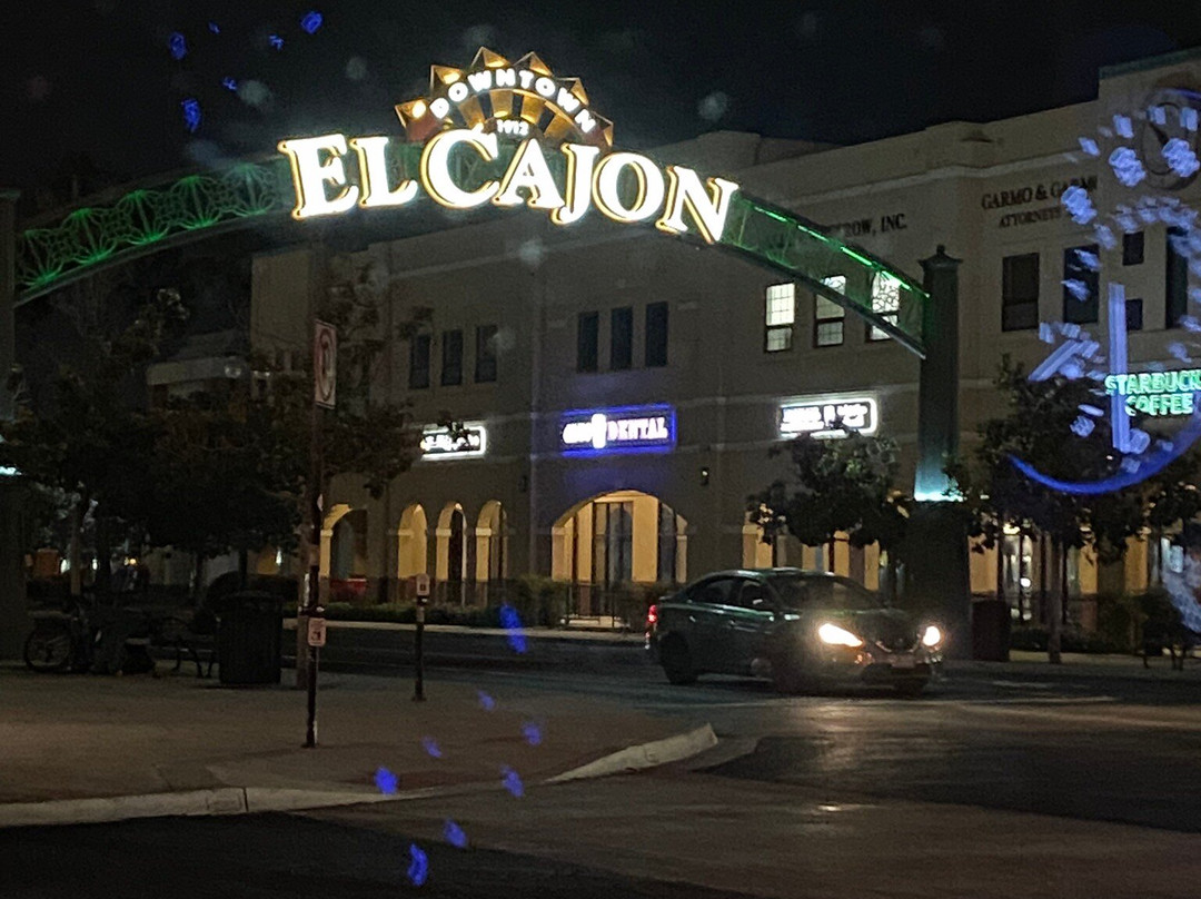 Super 8 by Wyndham El Cajon CA主图