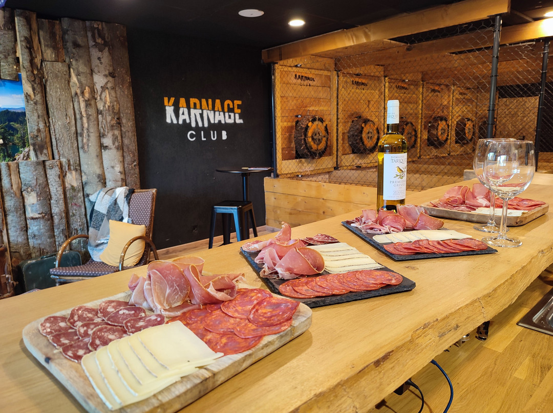 Karnage Club - Lancer de Haches Rage Room & Karaoké Boxs景点图片