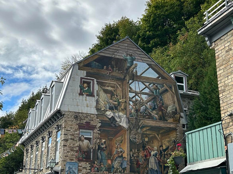 Fresque du Petit-Champlain-魁北克市必去景点