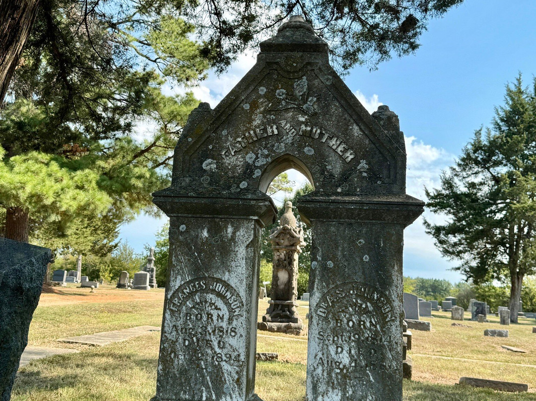 Evergreen Cemetery-巴黎必去景点