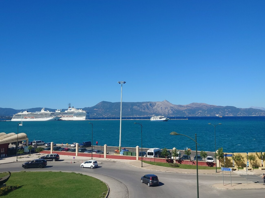 亚特兰蒂斯酒店主图