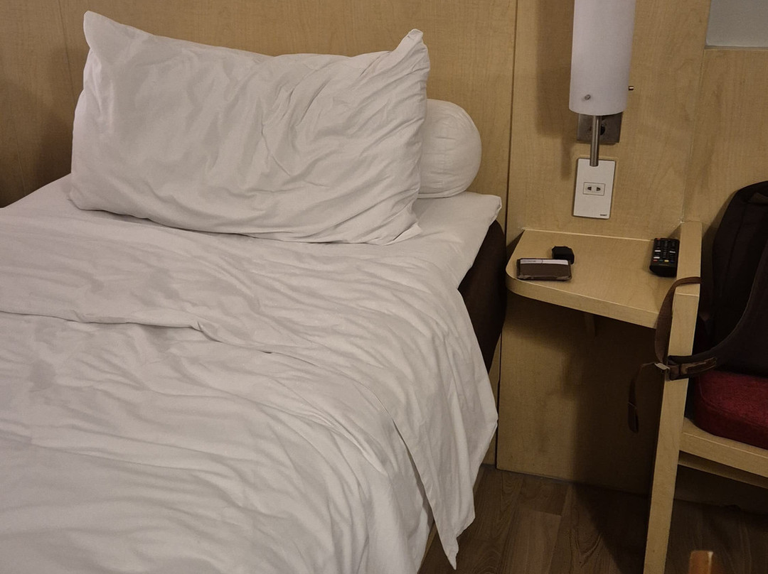 宜必思巴东酒店主图