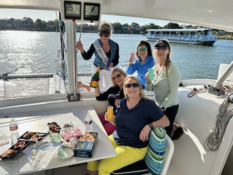 Sailaway Clear Lake Charters-克马必去景点