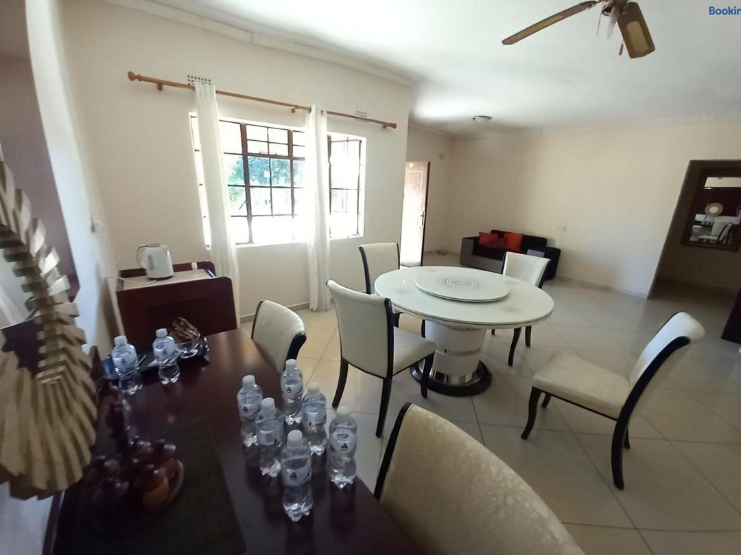 Kandjo's Bed and Breakfast