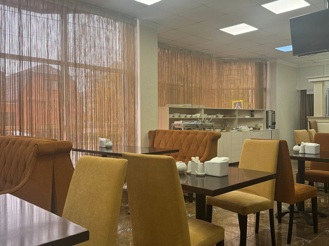 Hotel Continent主图