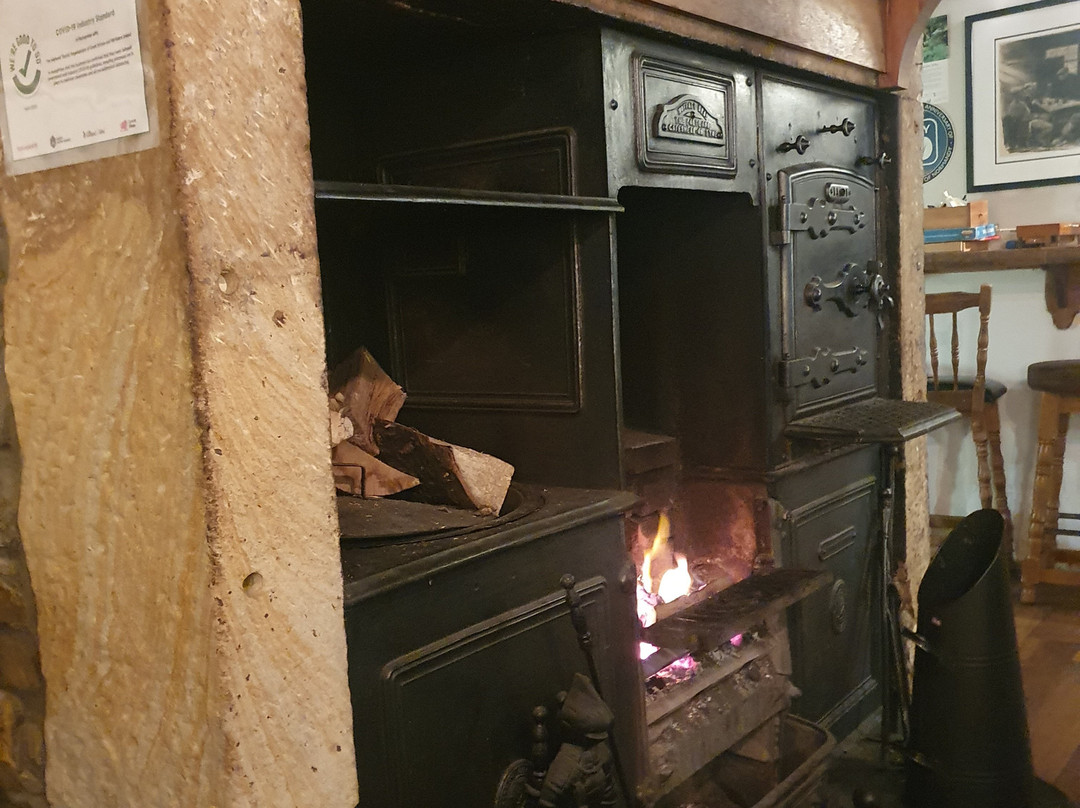 Holly Bush Inn主图