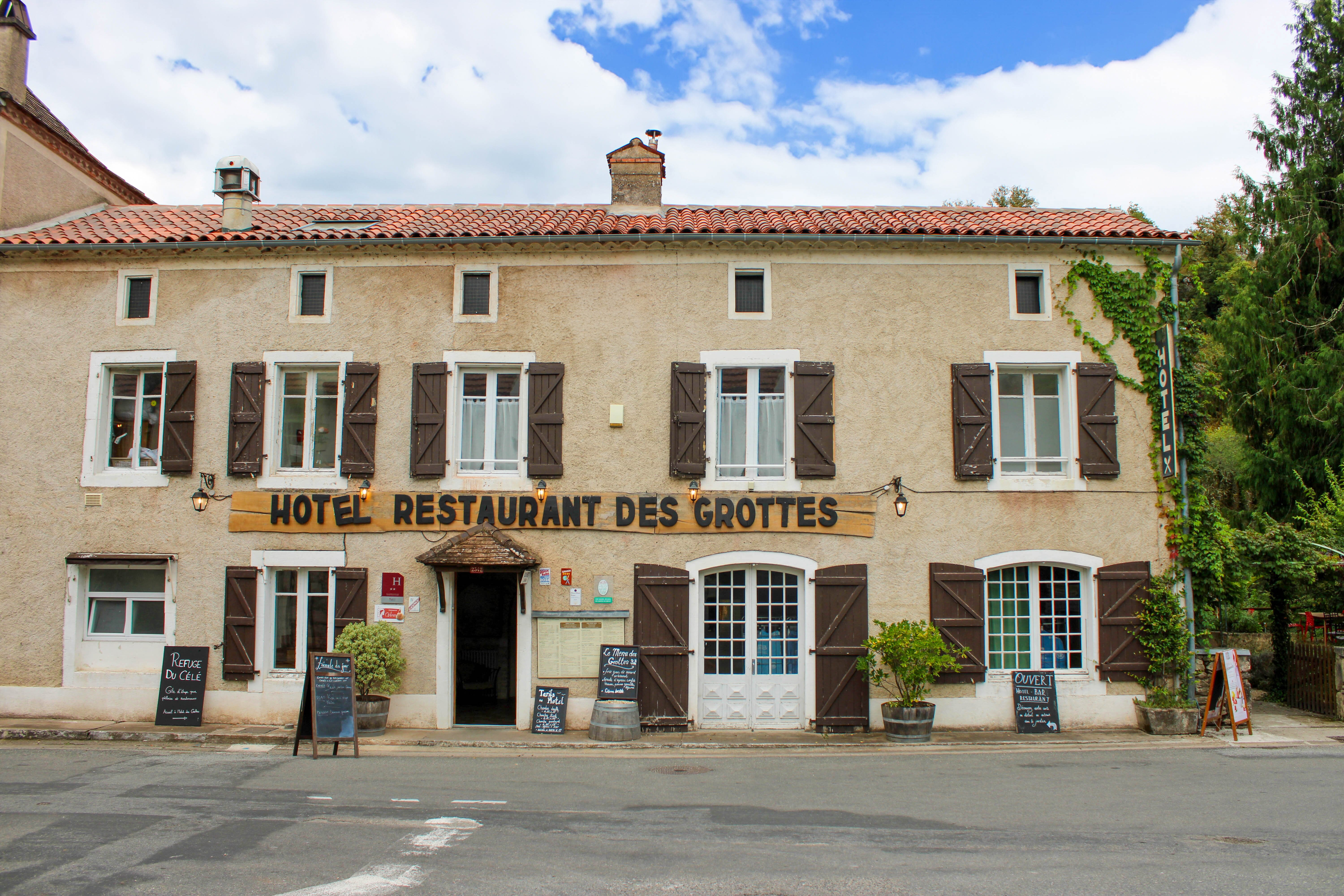 Hôtel Restaurant Des Grottes-浴室