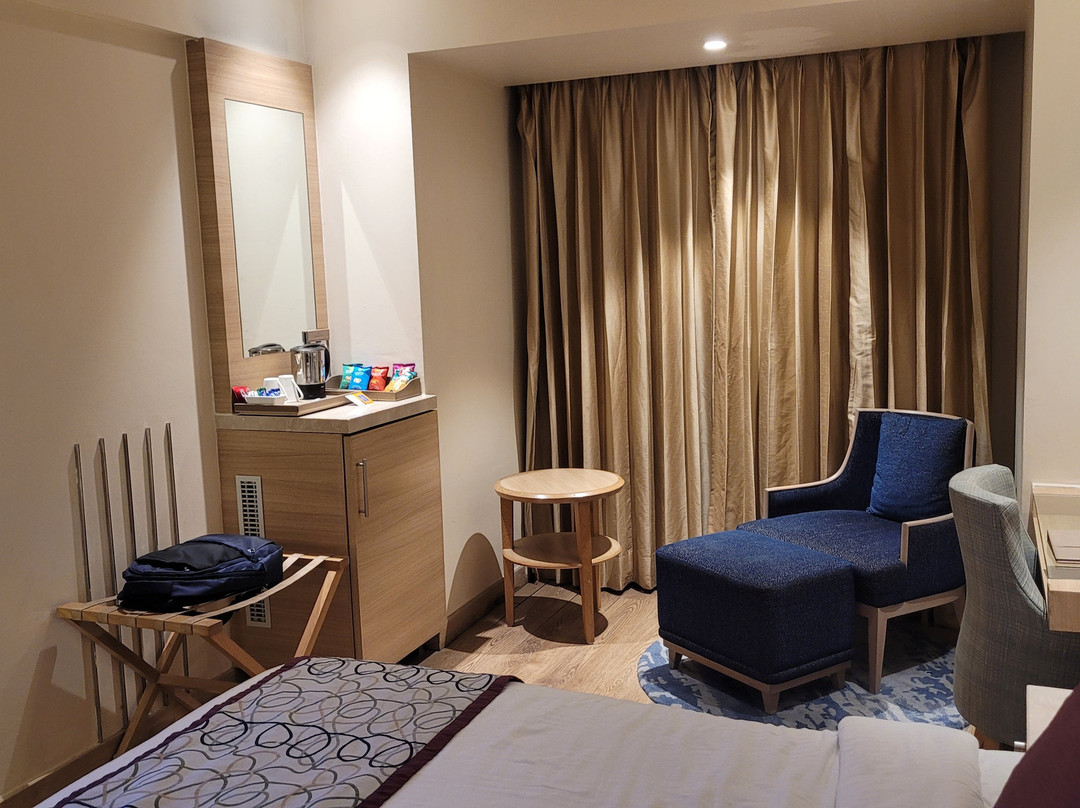 金色萨罗瓦波尔提科酒店主图