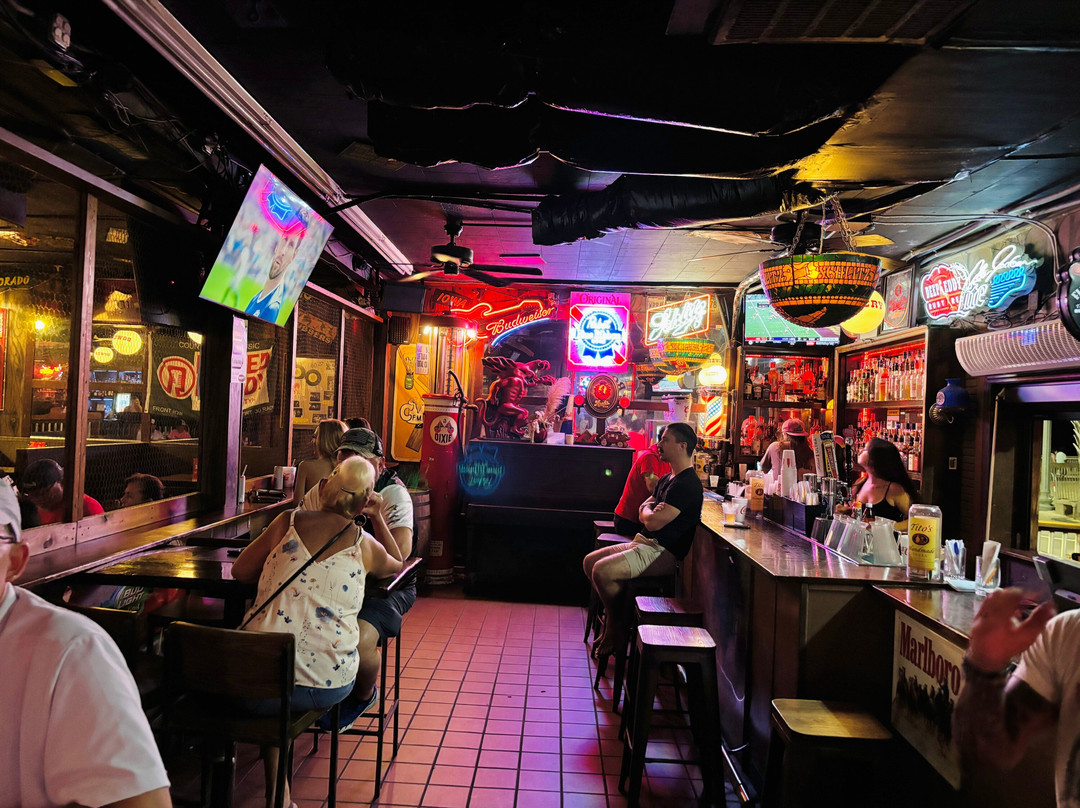 The Bowery-美特尔海滩必去景点