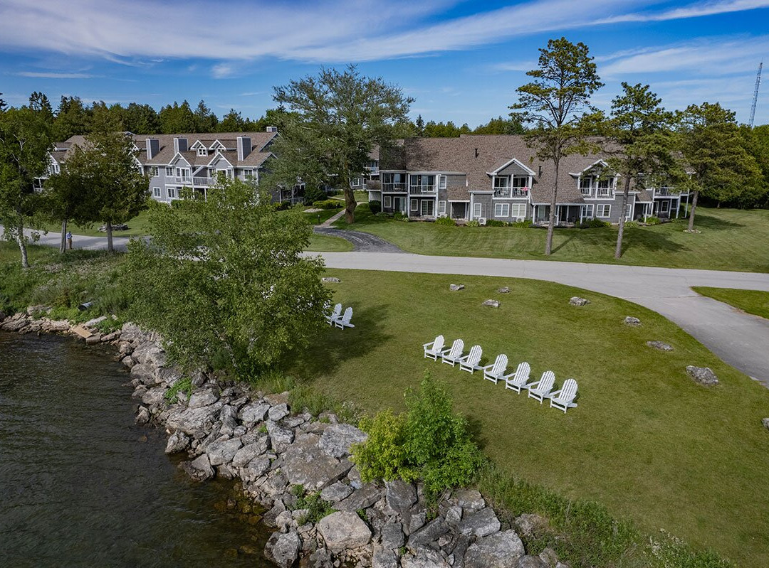 Baileys Harbor Yacht Club Resort主图