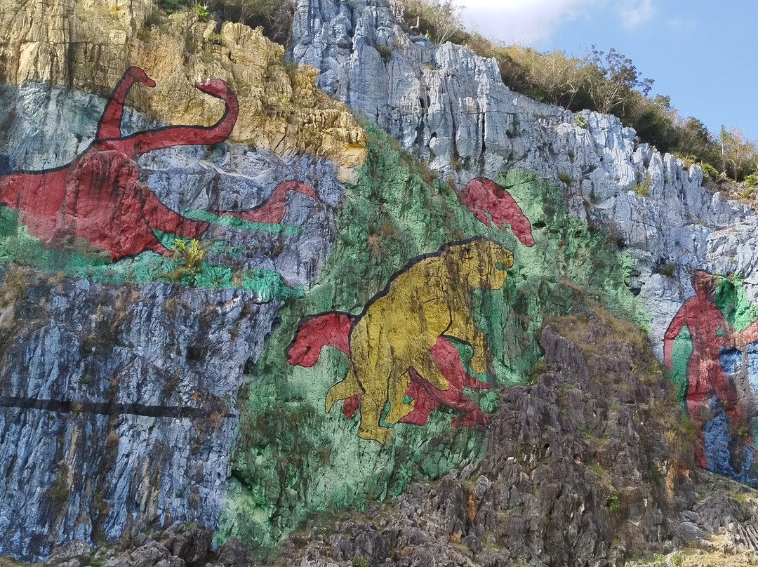 Mural de la Prehistoria景点图片