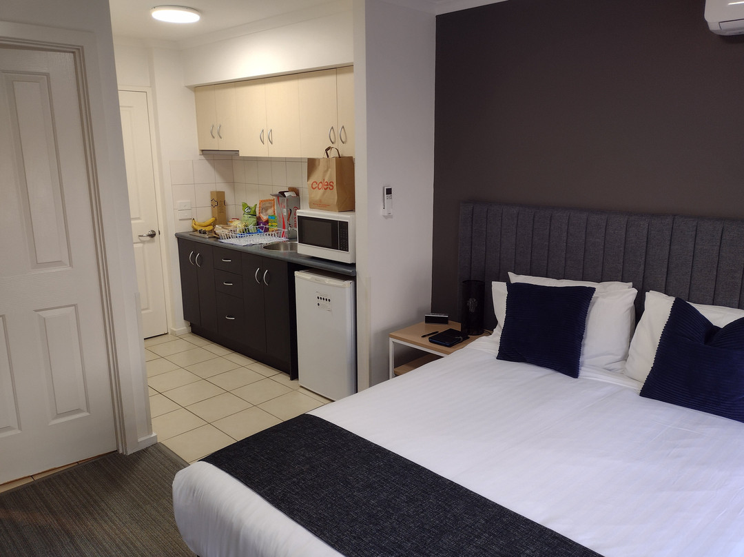 瓦南布尔探索酒店主图